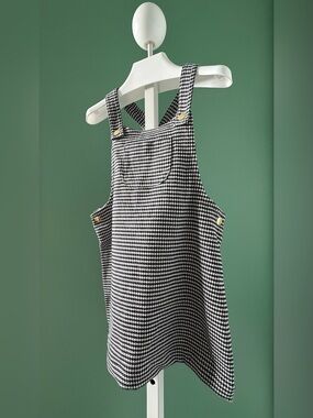 Max Studio Kids Houndstooth Pinafore - Black & White
